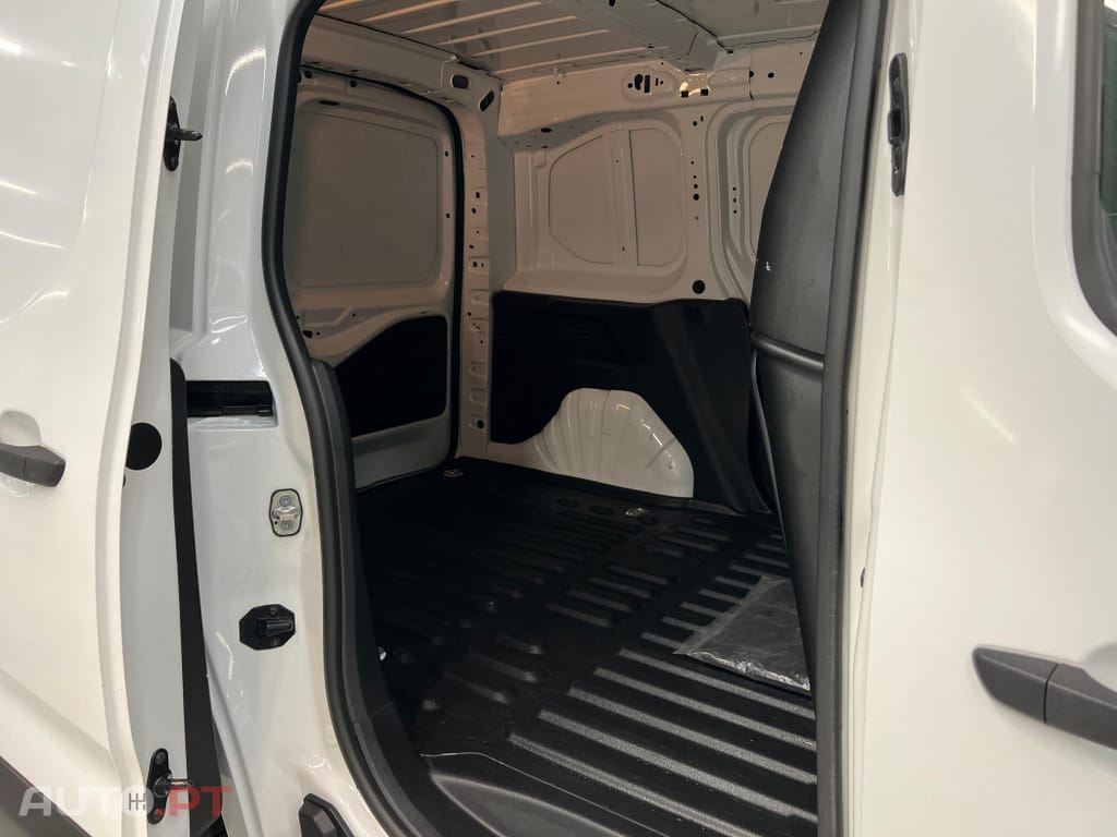 Peugeot Partner 1.5 BlueHDi Premium Standard