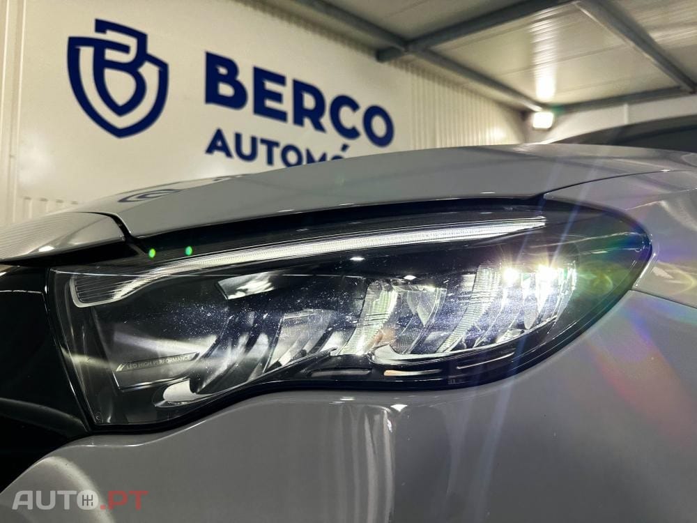 Mercedes-Benz E 300 e 9G-TRONIC AMG Line