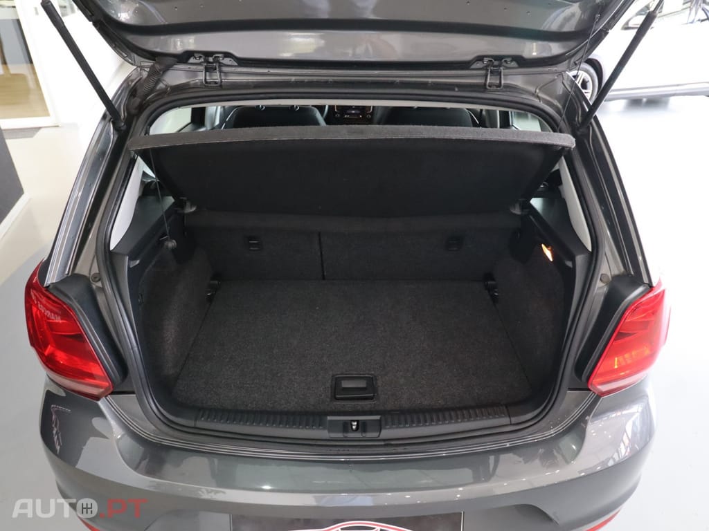 Volkswagen Polo 1.0 Confortline
