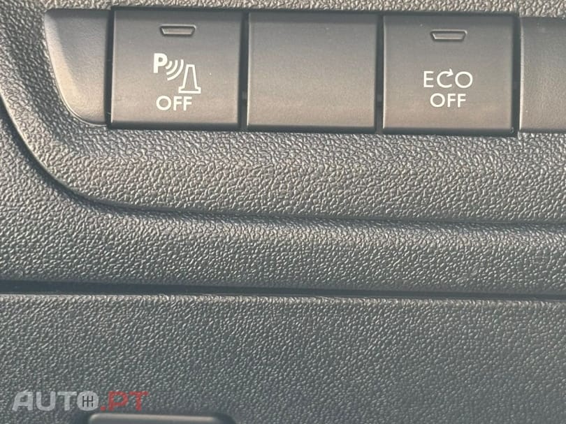 Peugeot 2008 PureTech 110 Stop&Start UrbanCross