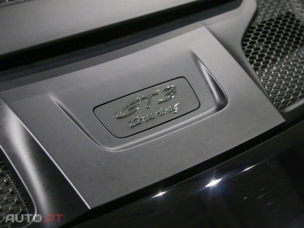 Porsche 992 GT3 Touring Package