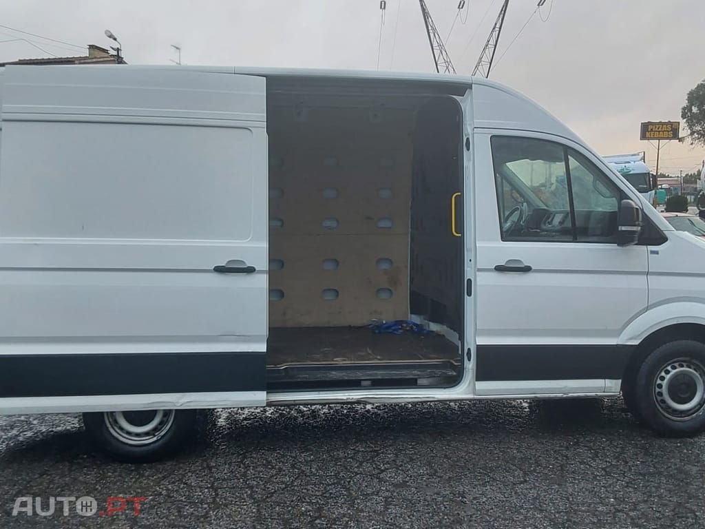 Volkswagen Crafter 35 2.0 TDI Medio