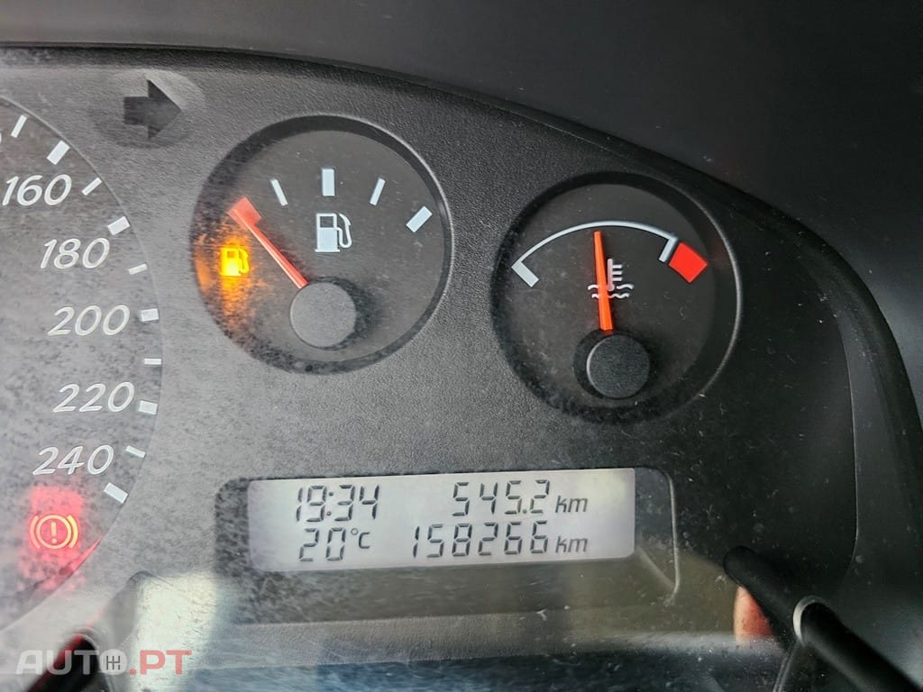 Nissan Almera 1.5 Comfort AC