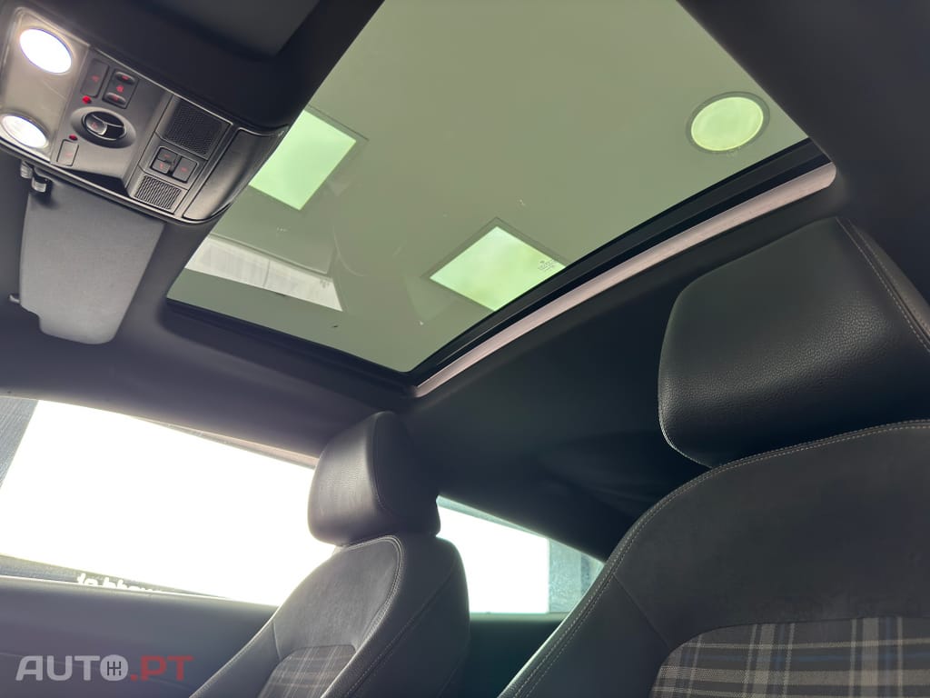 Volkswagen Scirocco 2.0 TDI Sport DSG