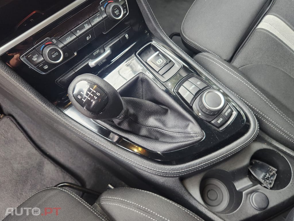 BMW 216 d 7L Line Sport