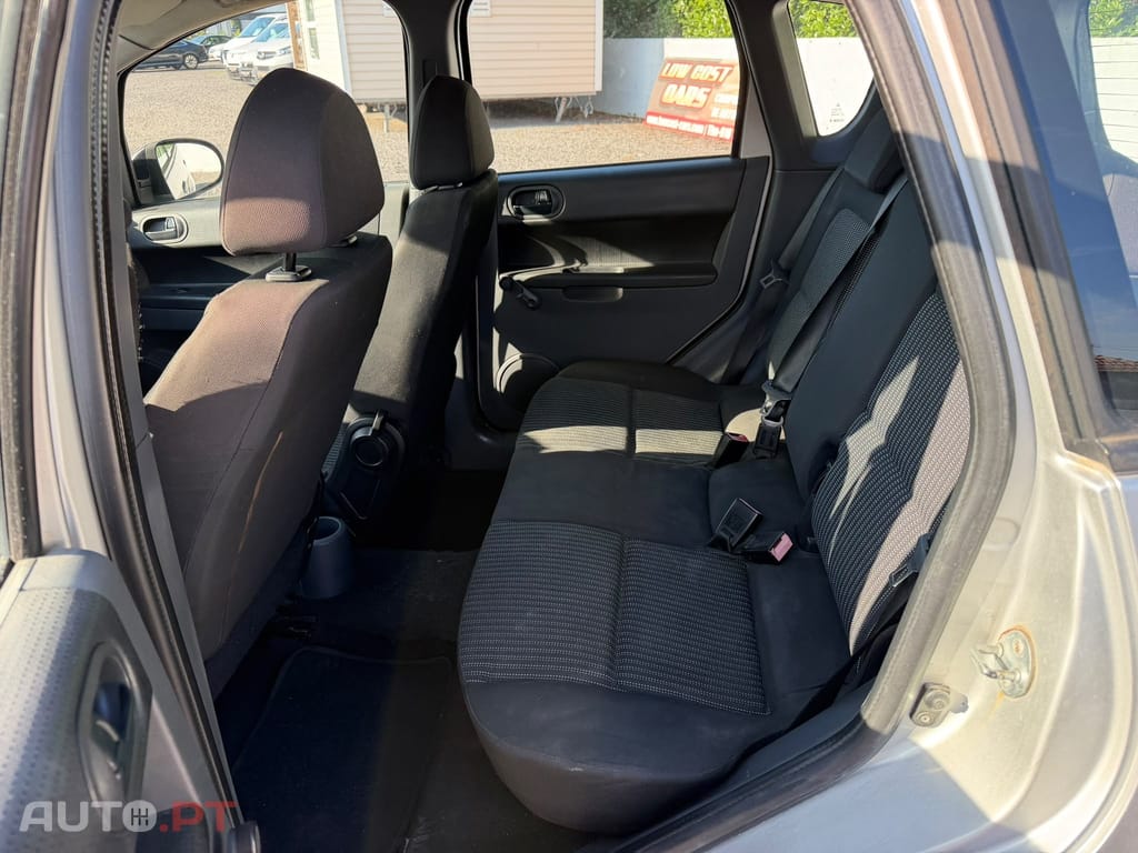 Mitsubishi Colt 1.1 Inform RCD/AC
