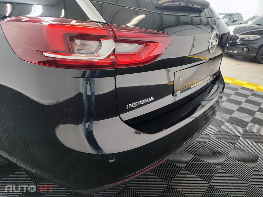 Opel Insignia 1.6 CDTI BUSINESS