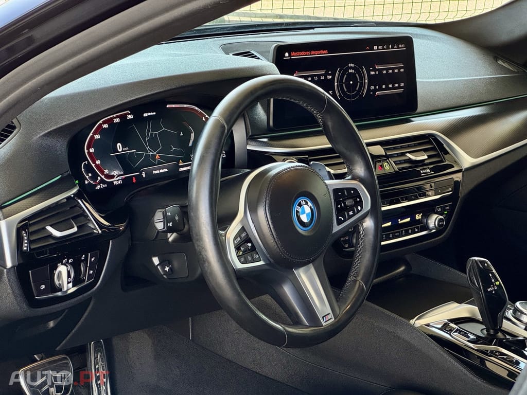 BMW 530 e Pack Desportivo M