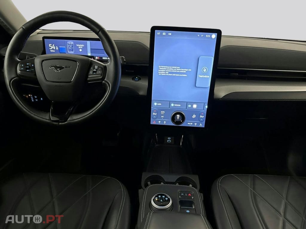 Ford Mustang Mach-E 75.7 kWh Premium AWD