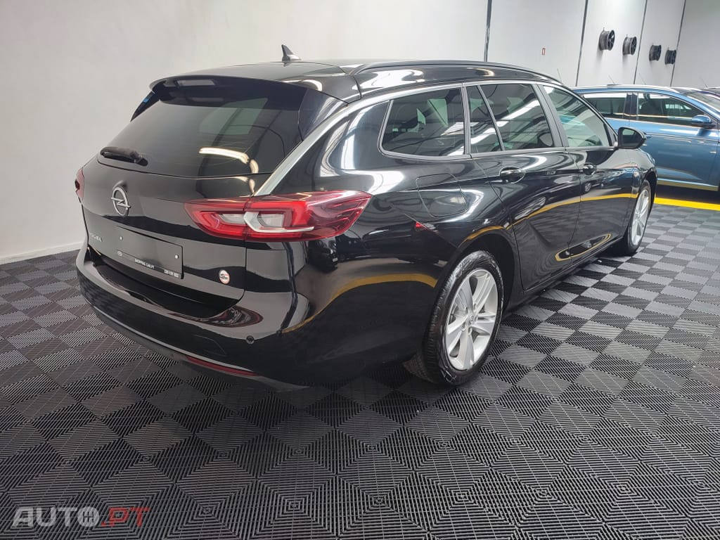 Opel Insignia 1.6 CDTI BUSINESS