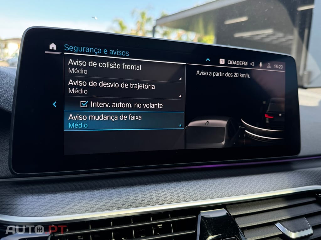 BMW 530 e Pack Desportivo M