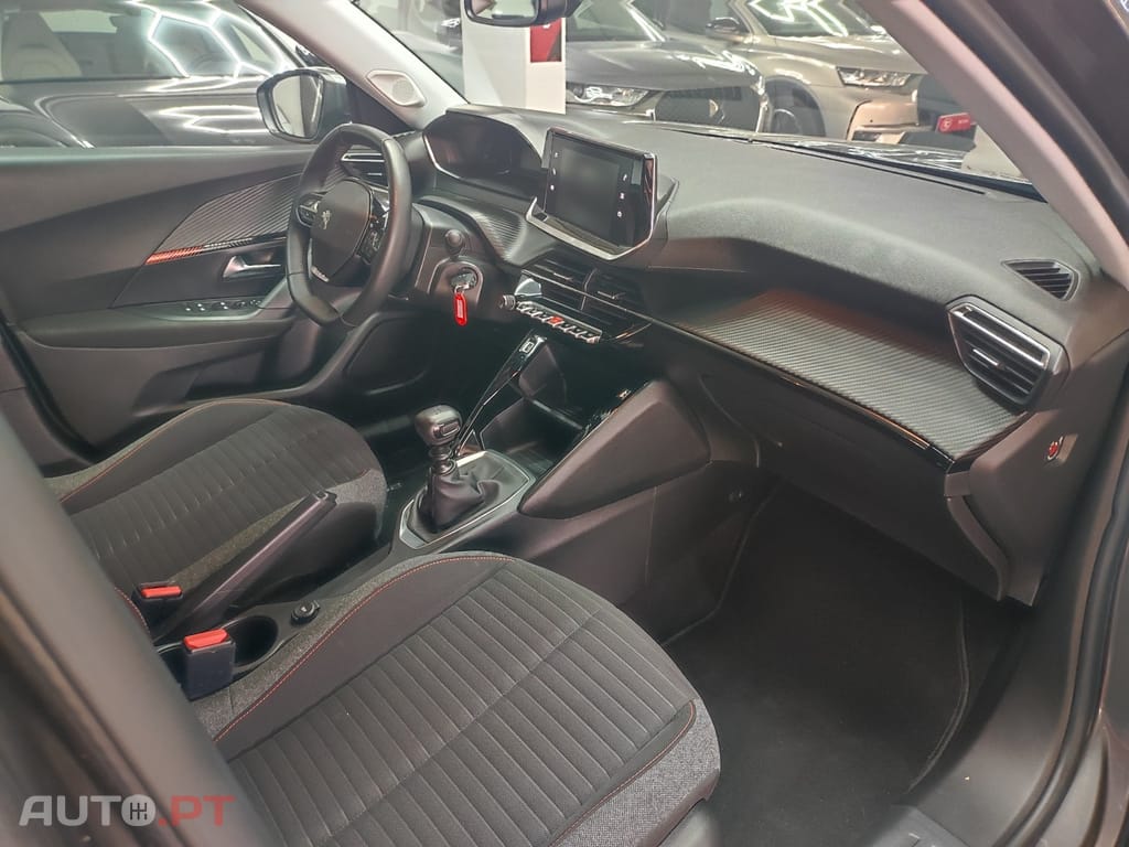 Peugeot 2008 1.2 PureTech Active