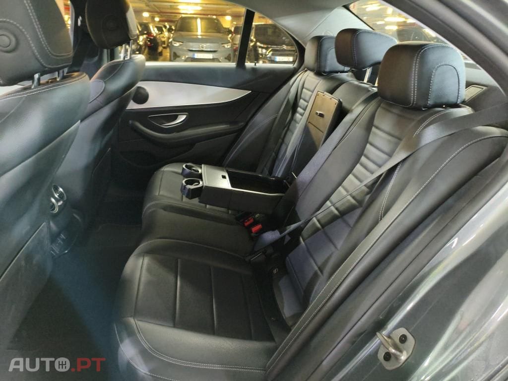 Mercedes-Benz E 220
