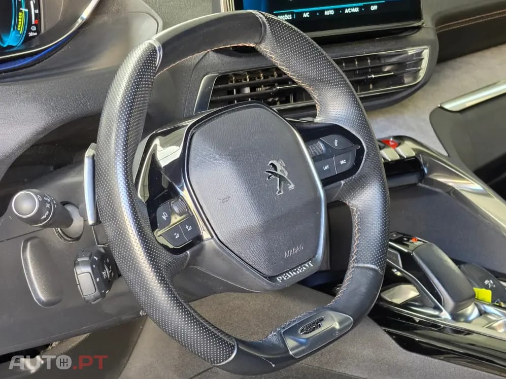 Peugeot 3008 1.6 Hybrid GT Pack e-EAT8