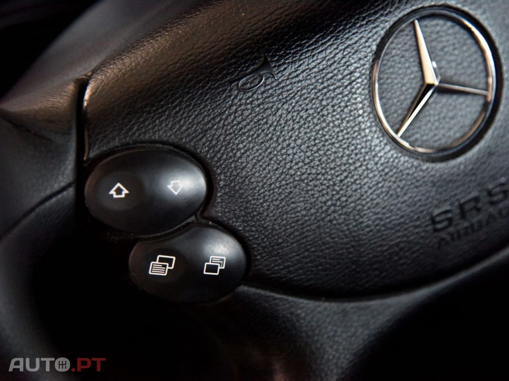 Mercedes-Benz CLK 220 CDI AVANTGARDE AUTO.