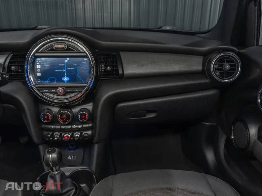 MINI Cooper Cooper D