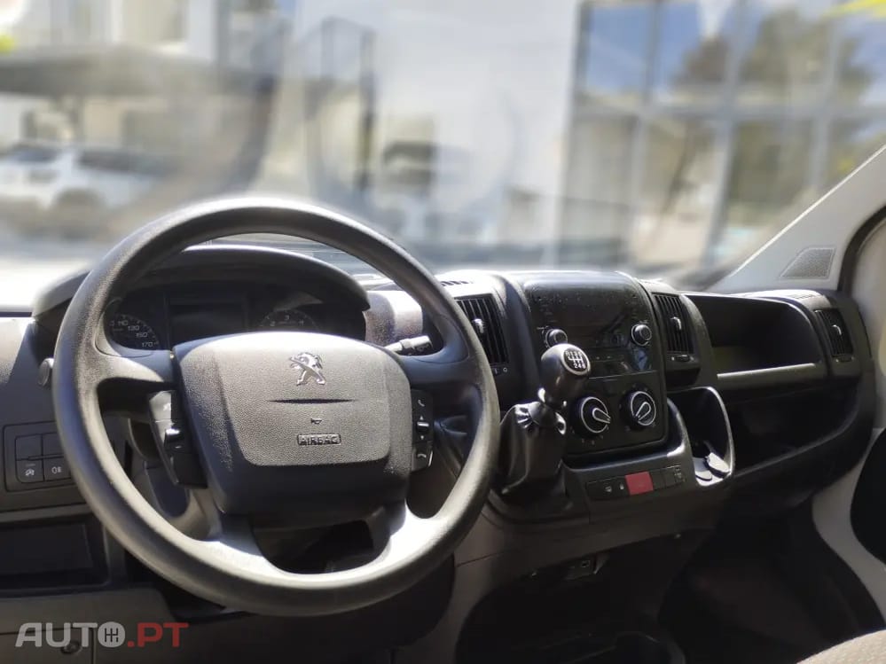 Peugeot Boxer 2.2 BLUE HDI 330 L1H1 PRO