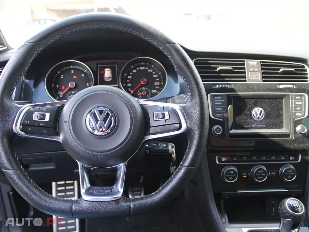 Volkswagen Golf 2.0 TDi GTD