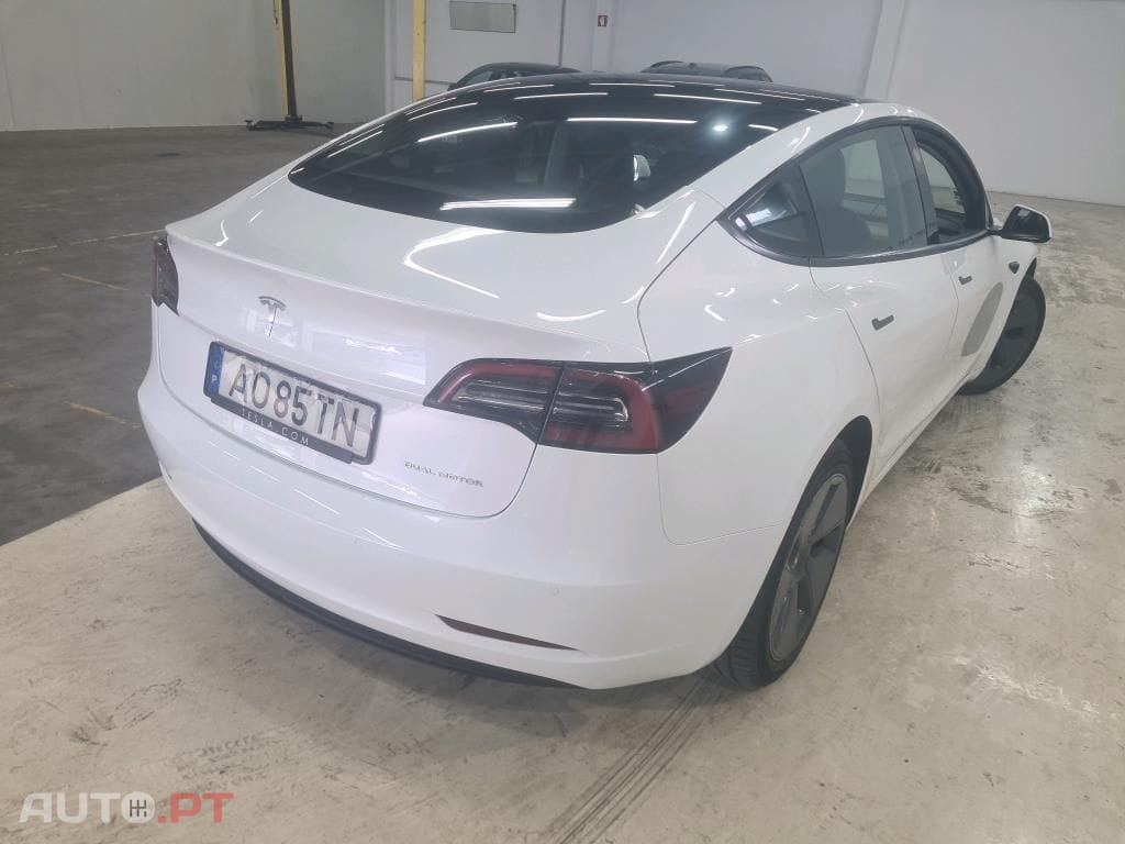 Tesla Model 3 Long Range Tração Integral