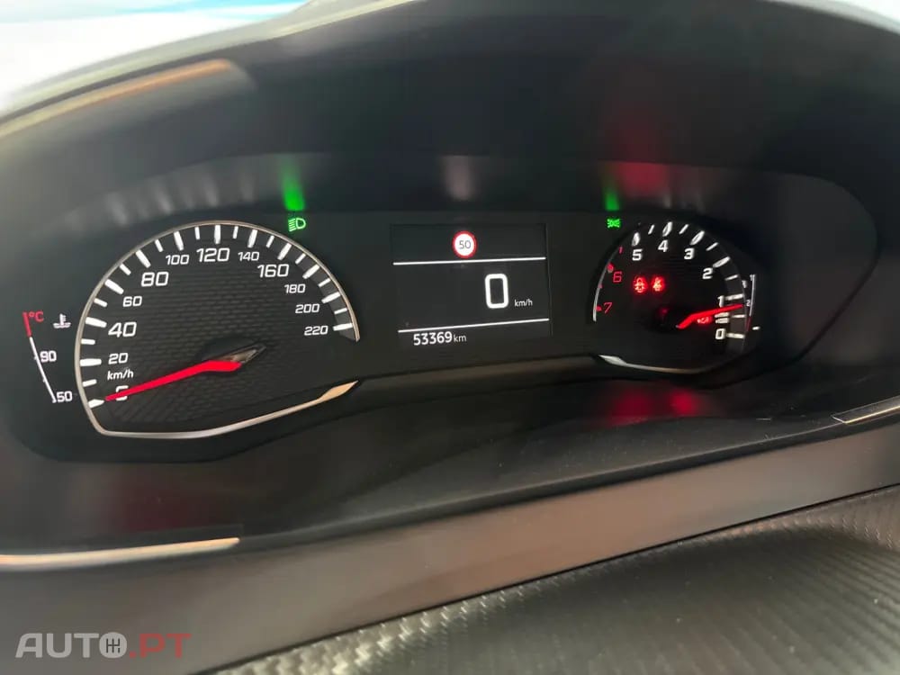Peugeot 2008 1.2 PureTech Active