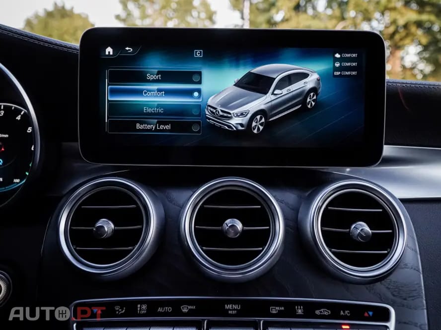 Mercedes-Benz GLC 300 de Coupe 4Matic 9G-TRONIC AMG Line