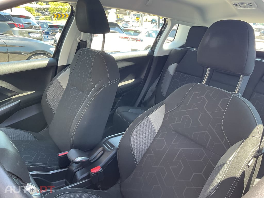 Peugeot 2008 1.6 BlueHDi Active