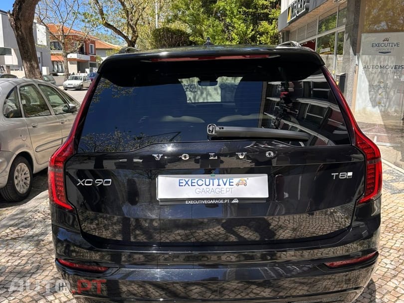 Volvo XC90 2.0 T8 PHEV Plus Dark AWD