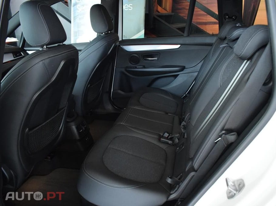 BMW 216 d 7L Line Sport