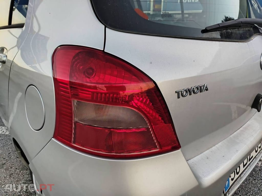 Toyota Yaris 1.0 VVT-i AC