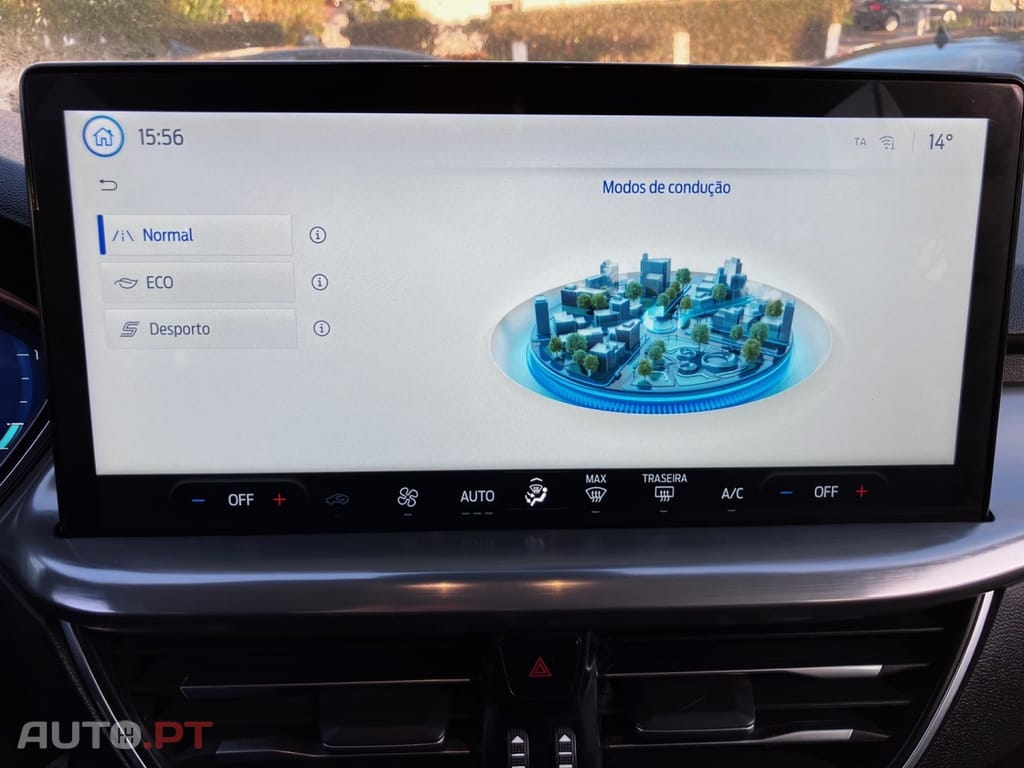 Ford Focus 1.0 EcoBoost Hybrid TITANIUM X