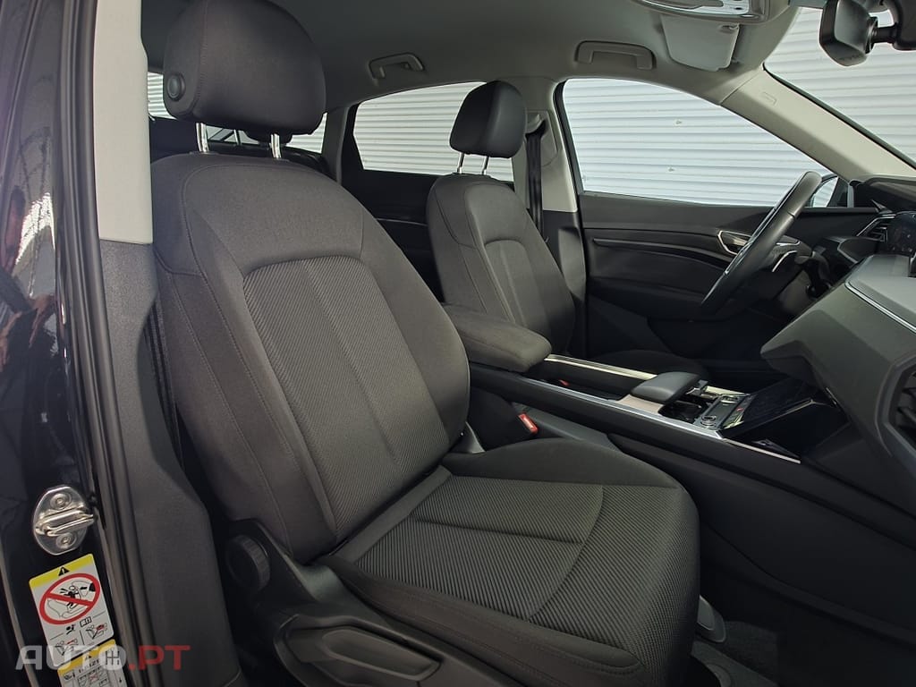 Audi Q8 E-Tron 55 quattro Advanced