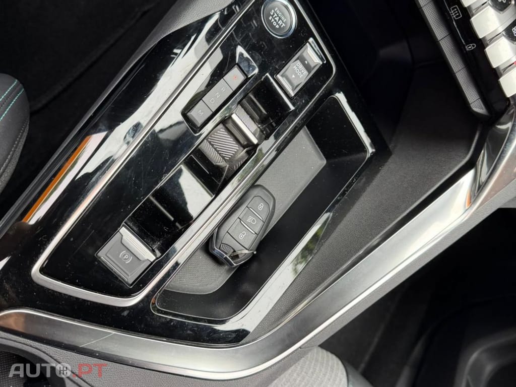 Peugeot 5008 1.2 ALLURE 131CV EAT8