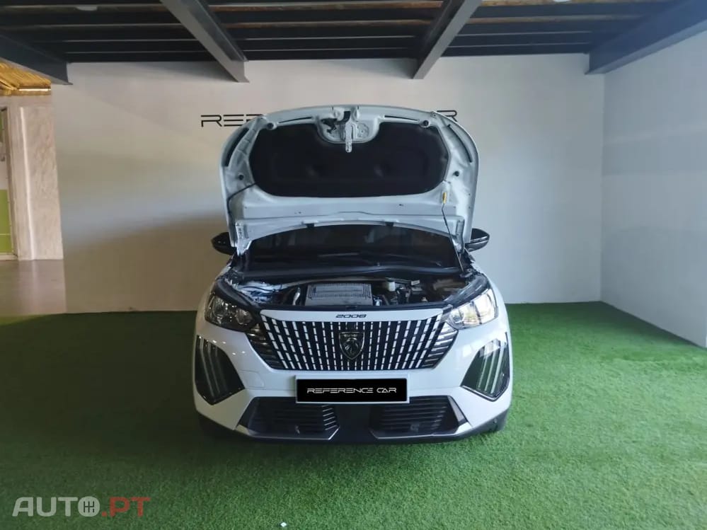 Peugeot E-2008 50 kWh Allure