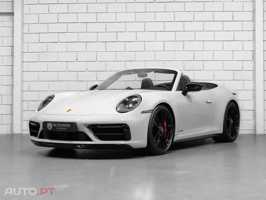Porsche 992 Carrera 4 GTS PDK