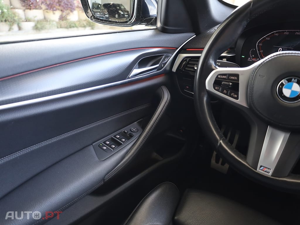 BMW 520 d Pack Desportivo M Auto