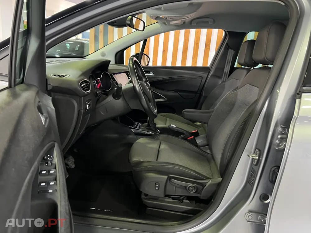 Opel Crossland 1.2 T Elegance