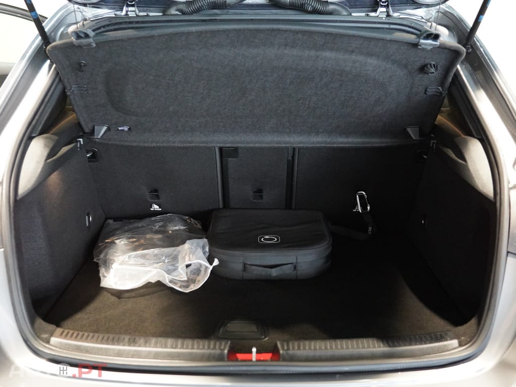 Mercedes-Benz A 250 AMG Line