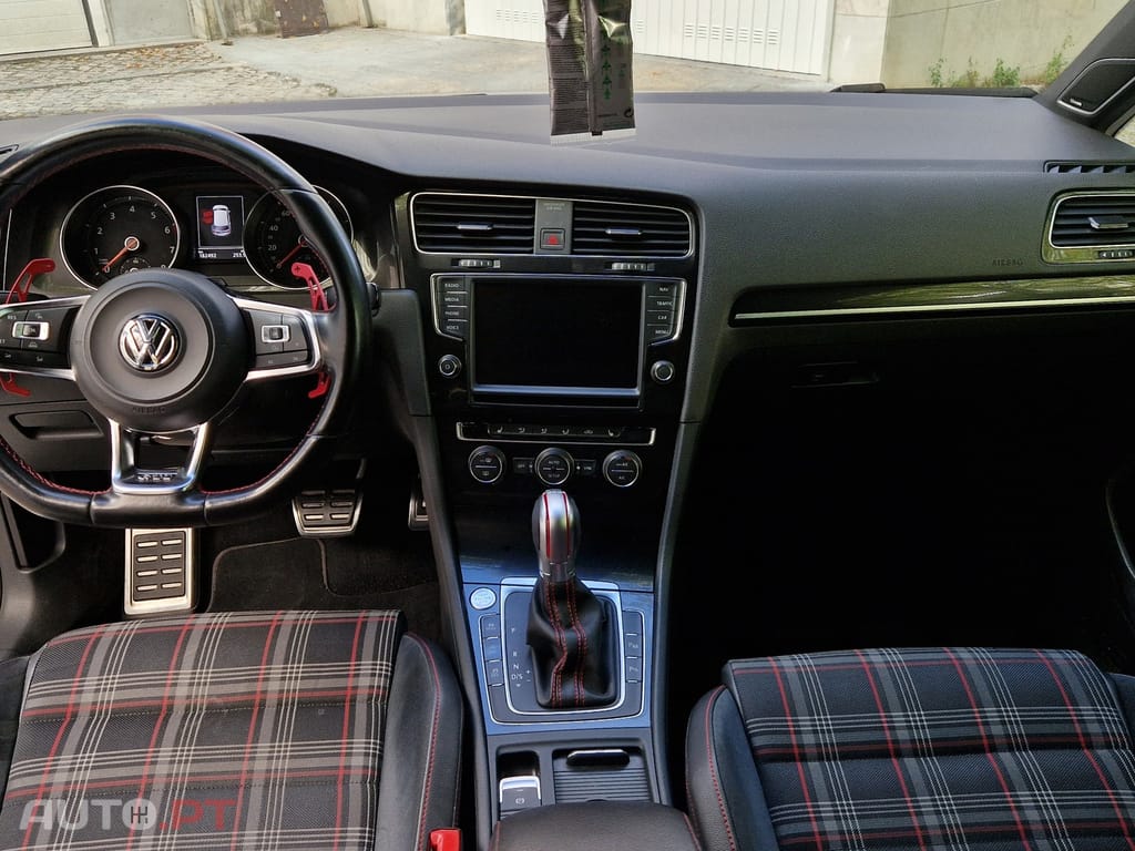 Volkswagen Golf 2.0 TSi GTi DSG