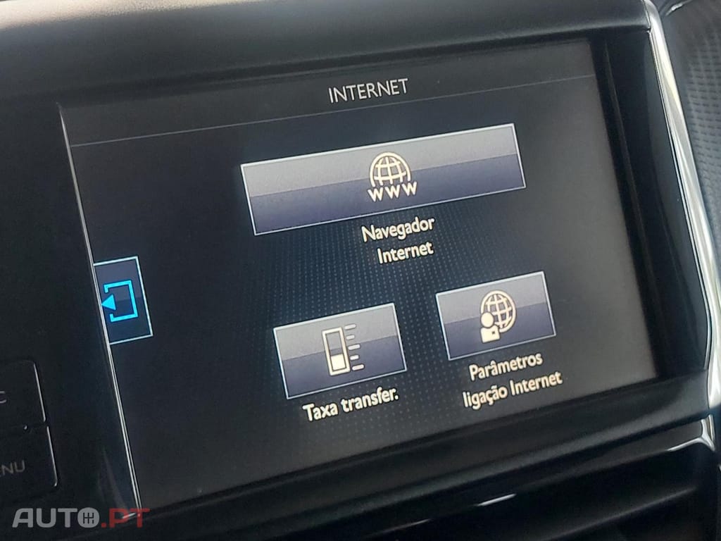 Peugeot 2008 1.2 PureTech Allure