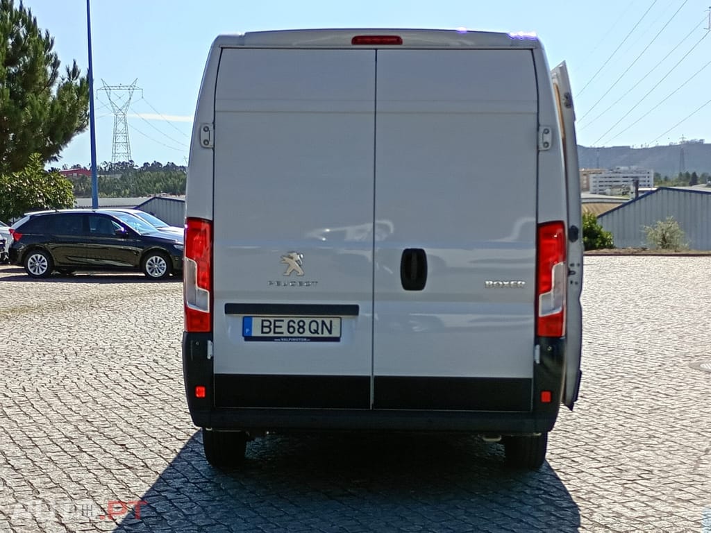 Peugeot Boxer 333 L2H2 2.2 BlueHDi