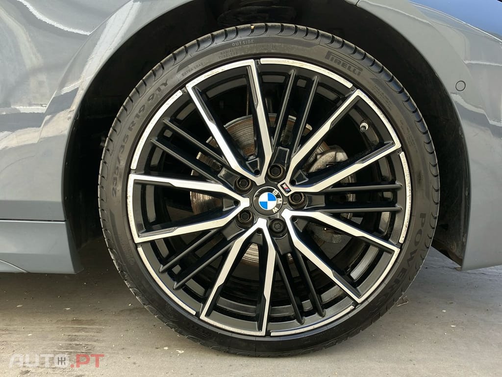 BMW 118 i Pack Desportivo M Auto