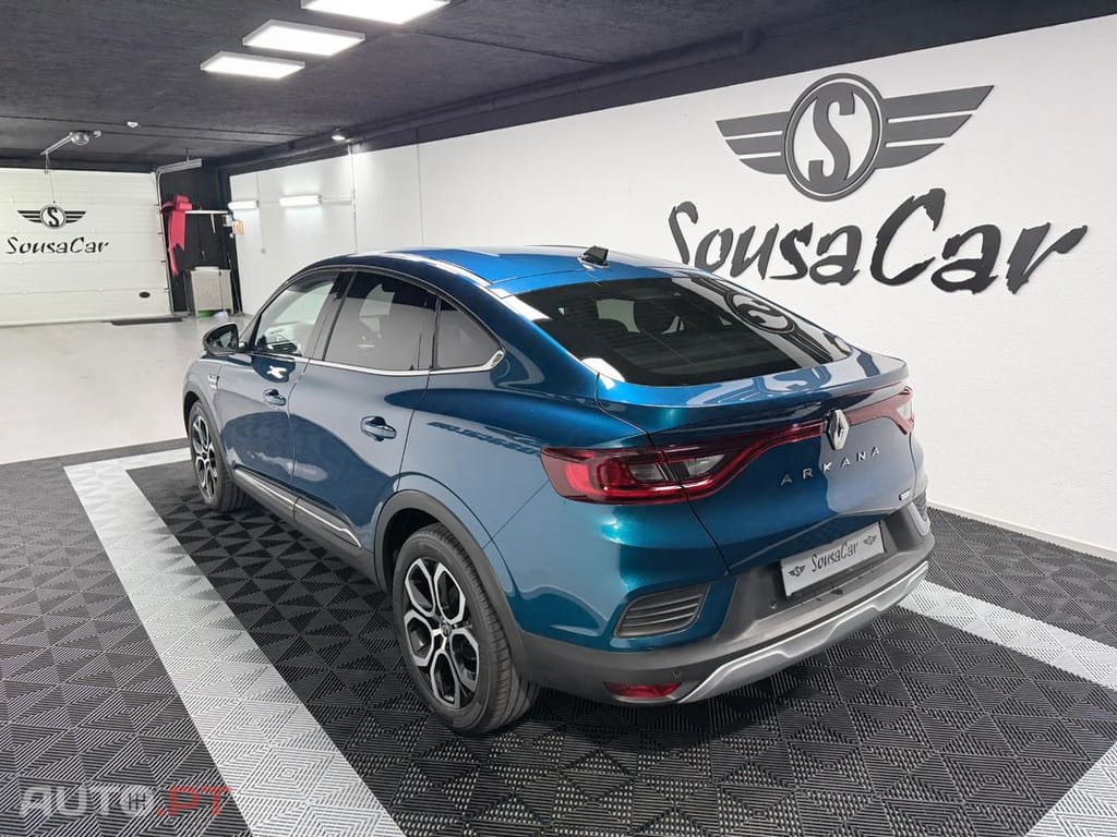 Renault Arkana 1.6 E-Tech Intens