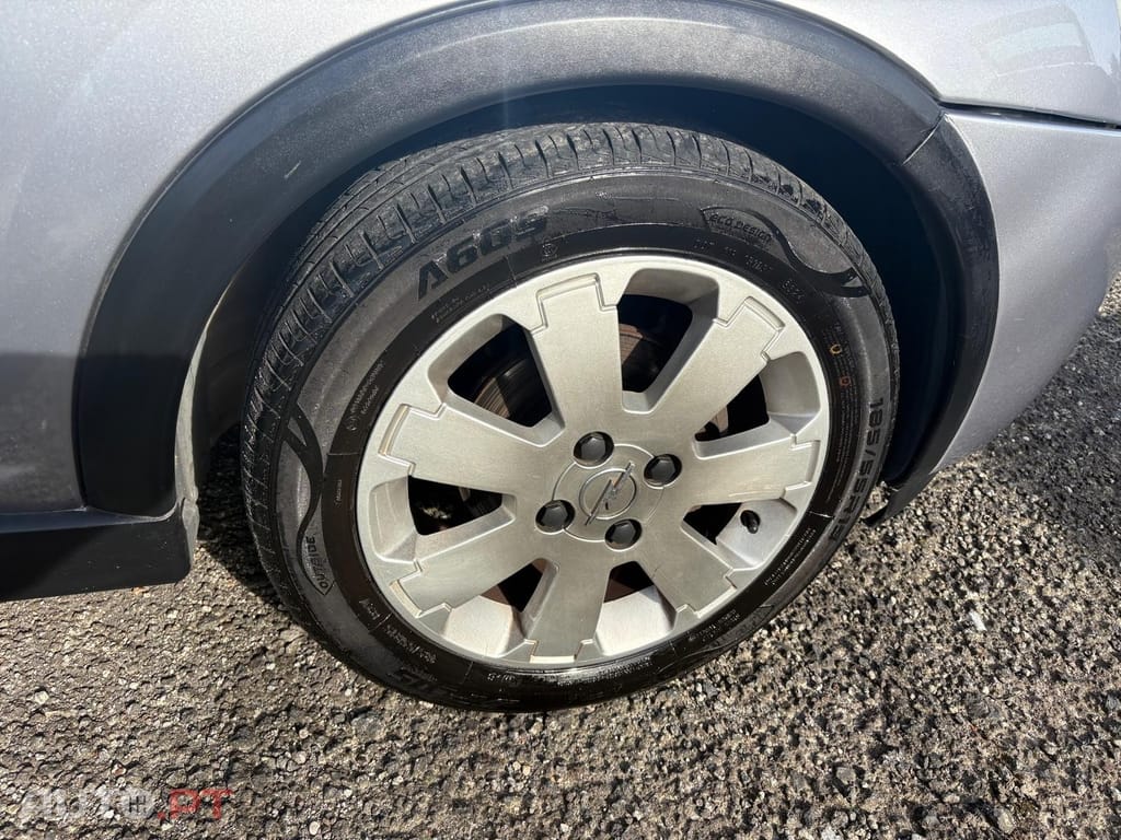 Opel Corsa 1.2 16V Enjoy