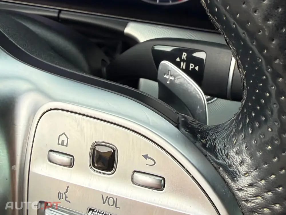Mercedes-Benz E 220 d AMG Line