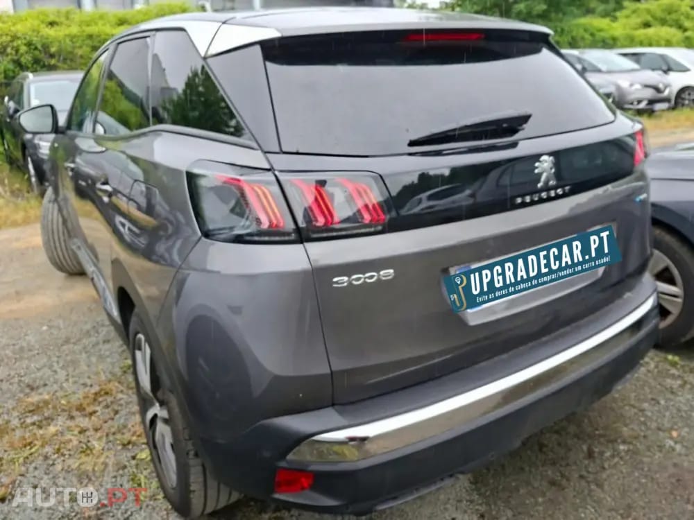 Peugeot 3008 1.6 Hybrid Allure e-EAT8