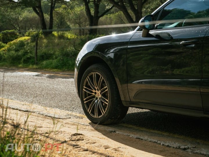 Porsche Macan S