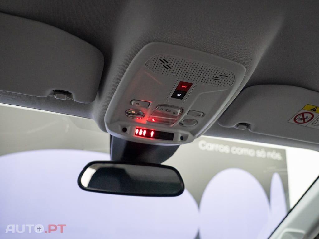 Peugeot E-208 50 kWh Allure Pack