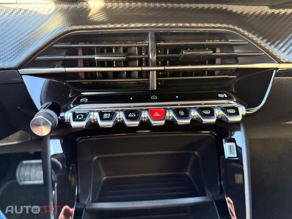 Peugeot 2008 1.5 BlueHDi Active Pack EAT8