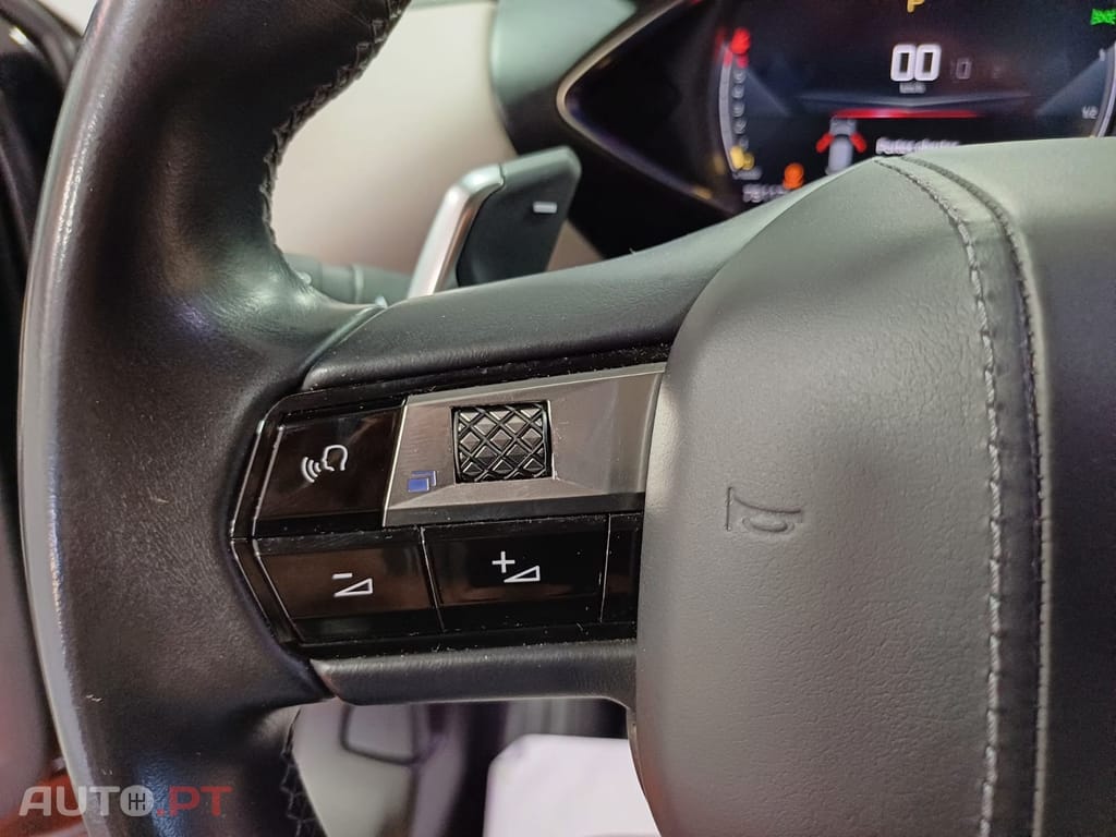 DS DS3 Crossback 1.2 PureTech Rivoli EAT8