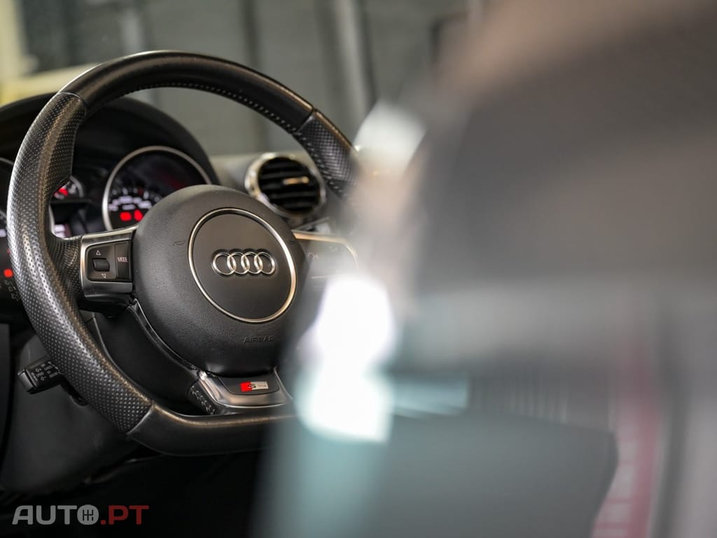 Audi TT 1.8 TFSi S-line S tronic